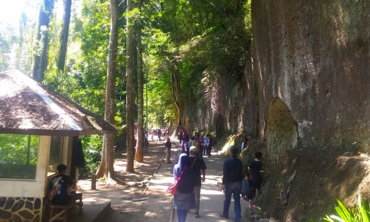 Tempat Wisata Instagramable di Bandung Paling Terkenal