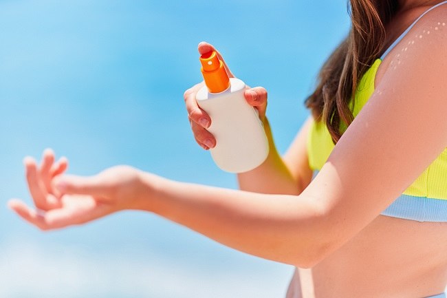 Ketahui Cara Reapply Sunscreen yang Tepat